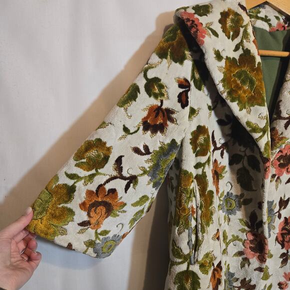Vintage RARE 1960s 70s Carpet Tapestry Chenille Floral Coat Maximalist Boho M - Picture 2 of 6